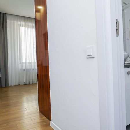 Hotel Type Rooms On Avenue Melikishvili, City Center Tbilisi Luaran gambar