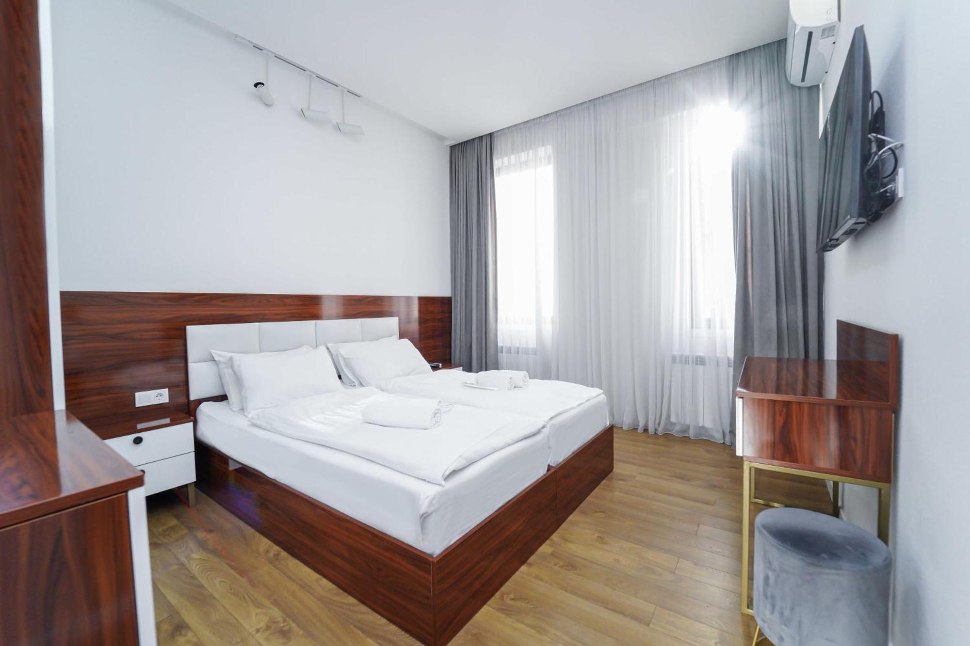 Hotel Type Rooms On Avenue Melikishvili, City Center Tbilisi Luaran gambar
