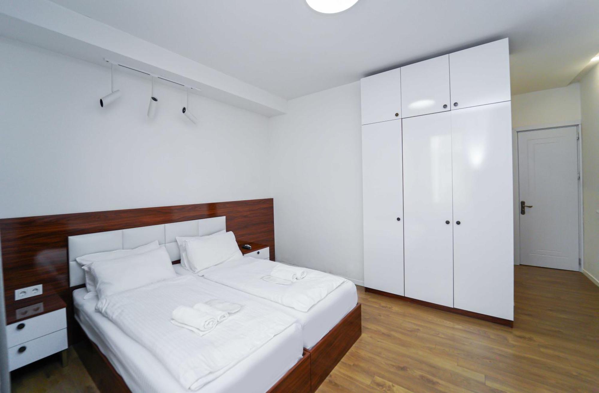 Hotel Type Rooms On Avenue Melikishvili, City Center Tbilisi Luaran gambar